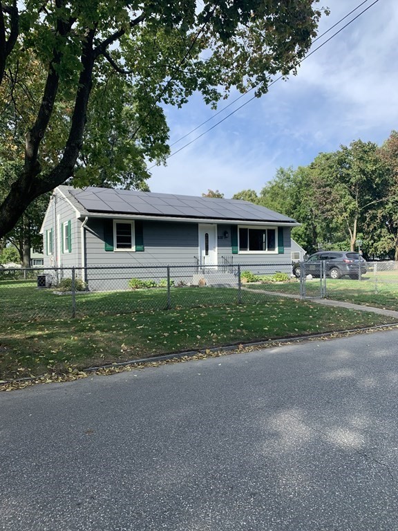 202 Almira Road Springfield, MA 01119 - Photo 2 of 16