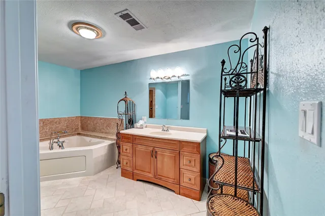 $990,000 | 1219 Pilot Lane, Galveston, TX 77554