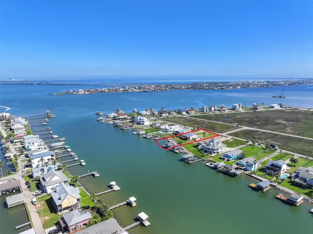 $990,000 | 1219 Pilot Lane, Galveston, TX 77554