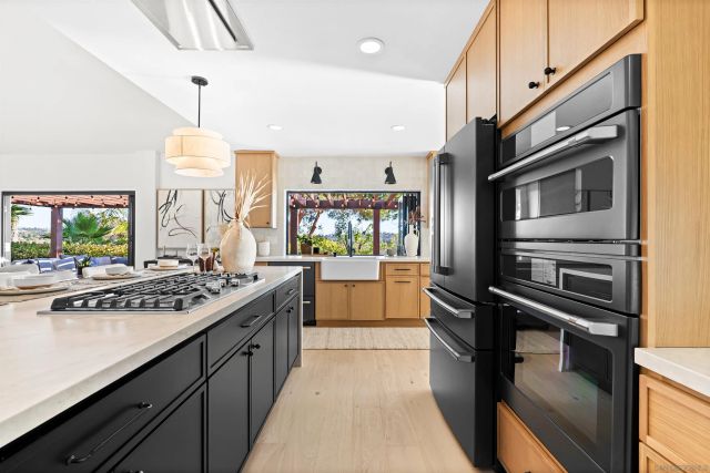 $3,395,000 | 1170 Rancho Encinitas Drive, Encinitas, CA 92024