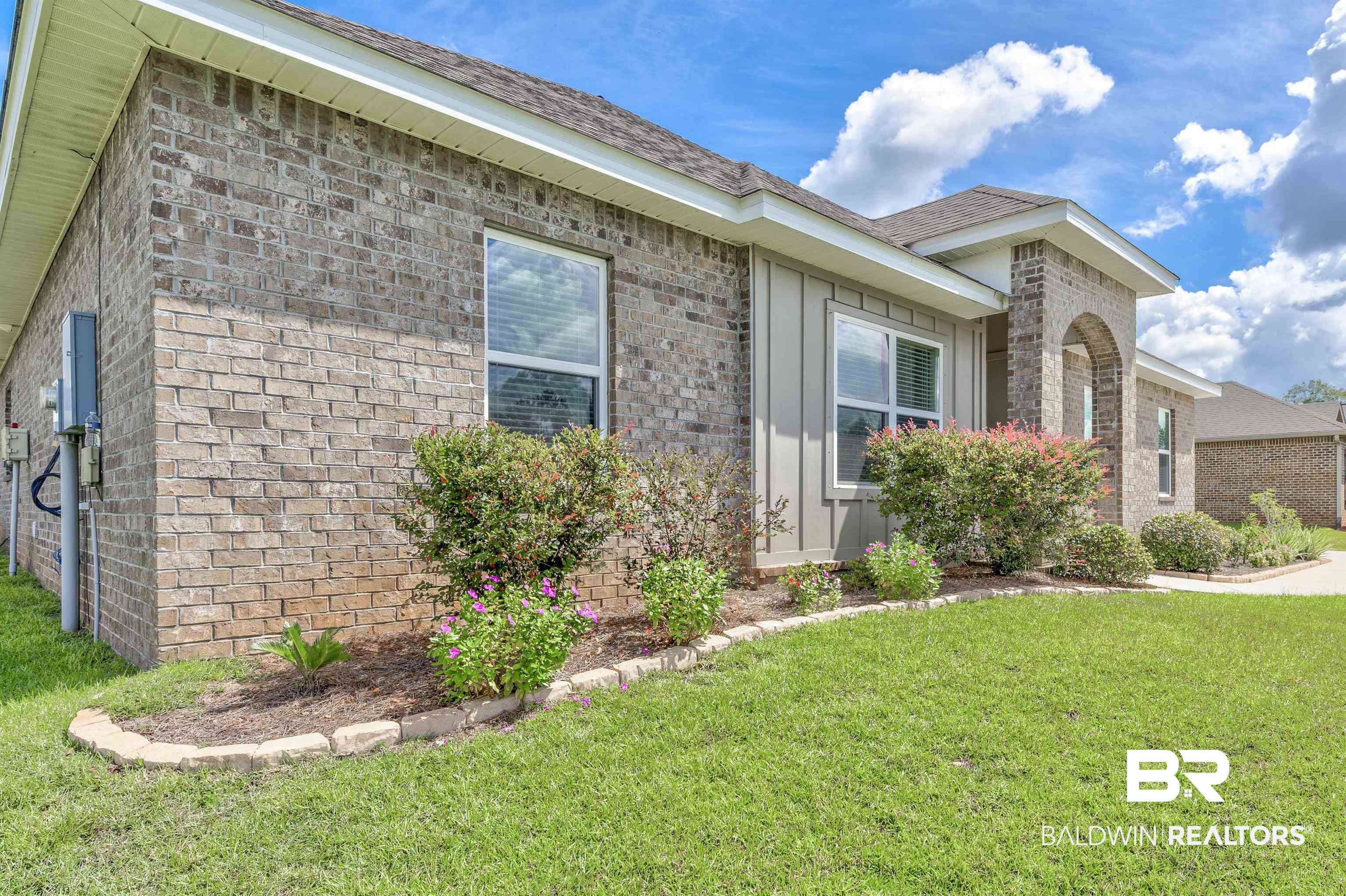 12163 Aurora Way Daphne, AL 36527 - Photo 41 of 46 Side View Front