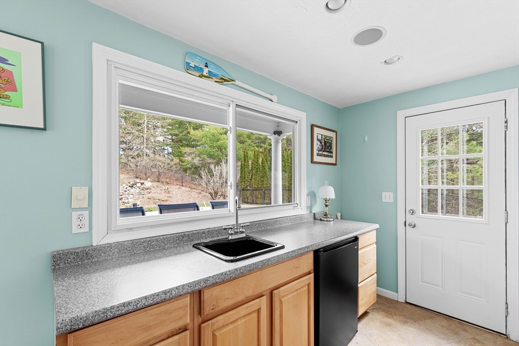 206 R Bourne Road Plymouth, MA 02360 - Photo 12 of 42 Gallery Image 12