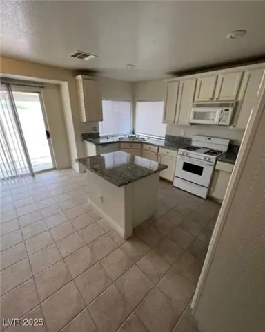 $549,900 | 994 River Walk Court, Henderson, NV 89015