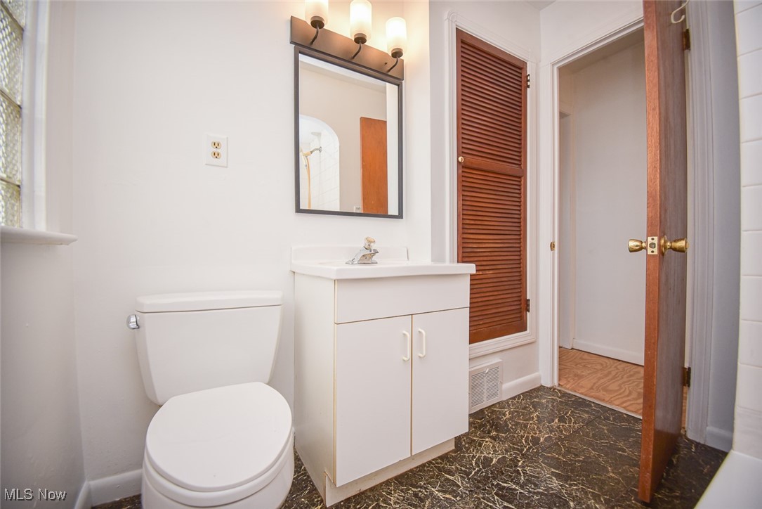 2901 Ralph Avenue Cleveland, OH 44109 - Photo 16 of 48 Gallery Image 16