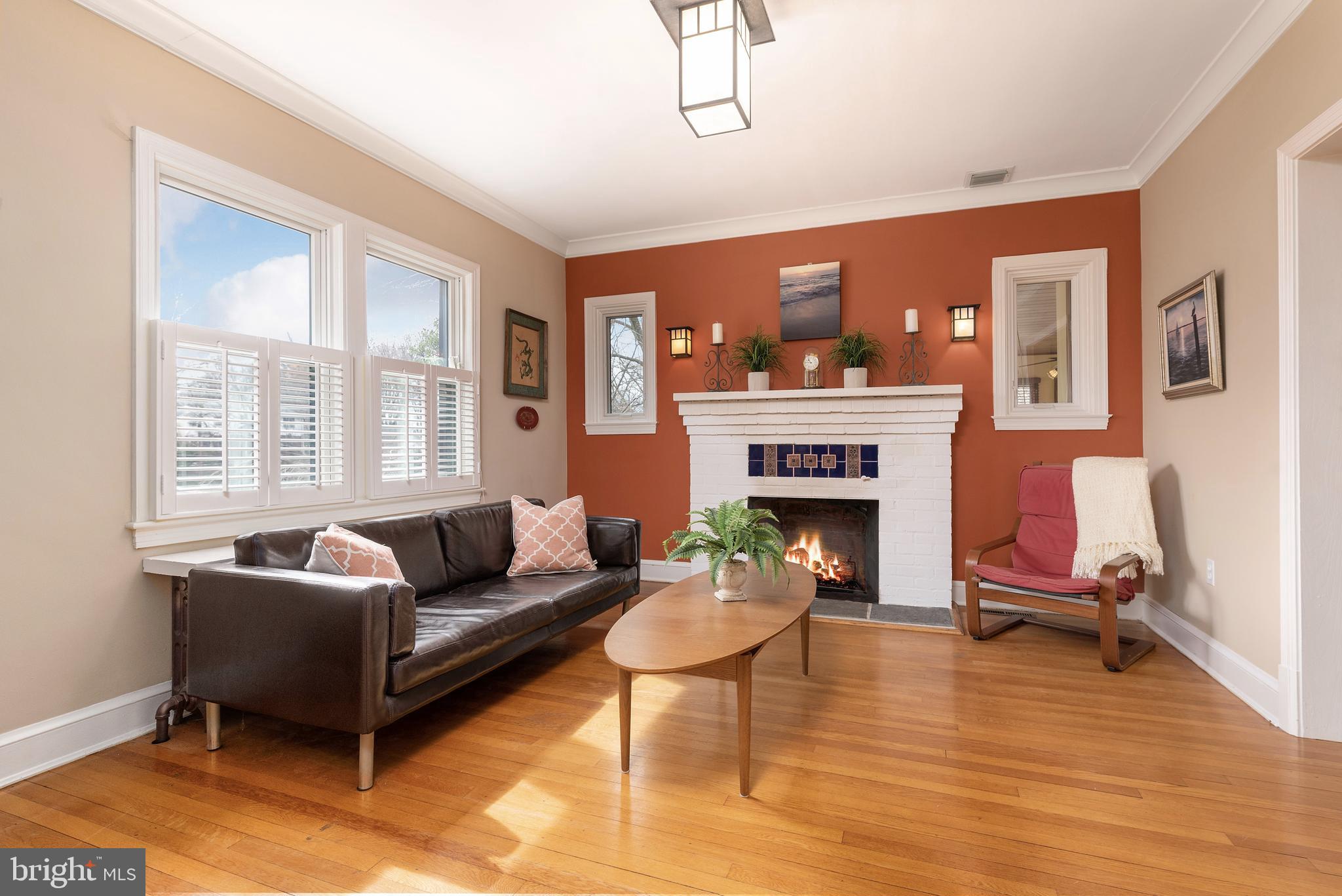 6010 Forest Road Cheverly, MD 20785 - Photo 3 of 36 Living room with gas fire place