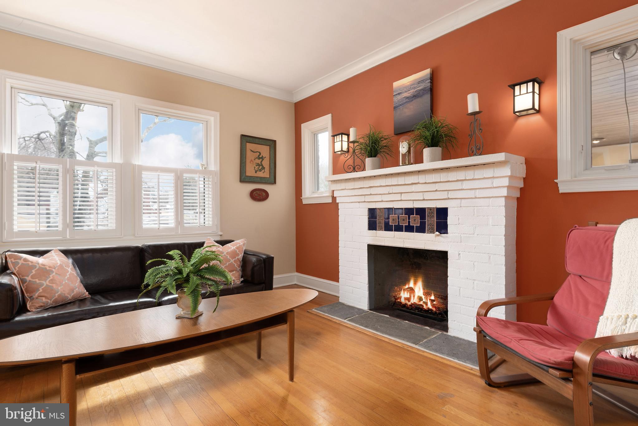 6010 Forest Road Cheverly, MD 20785 - Photo 4 of 36 Living room