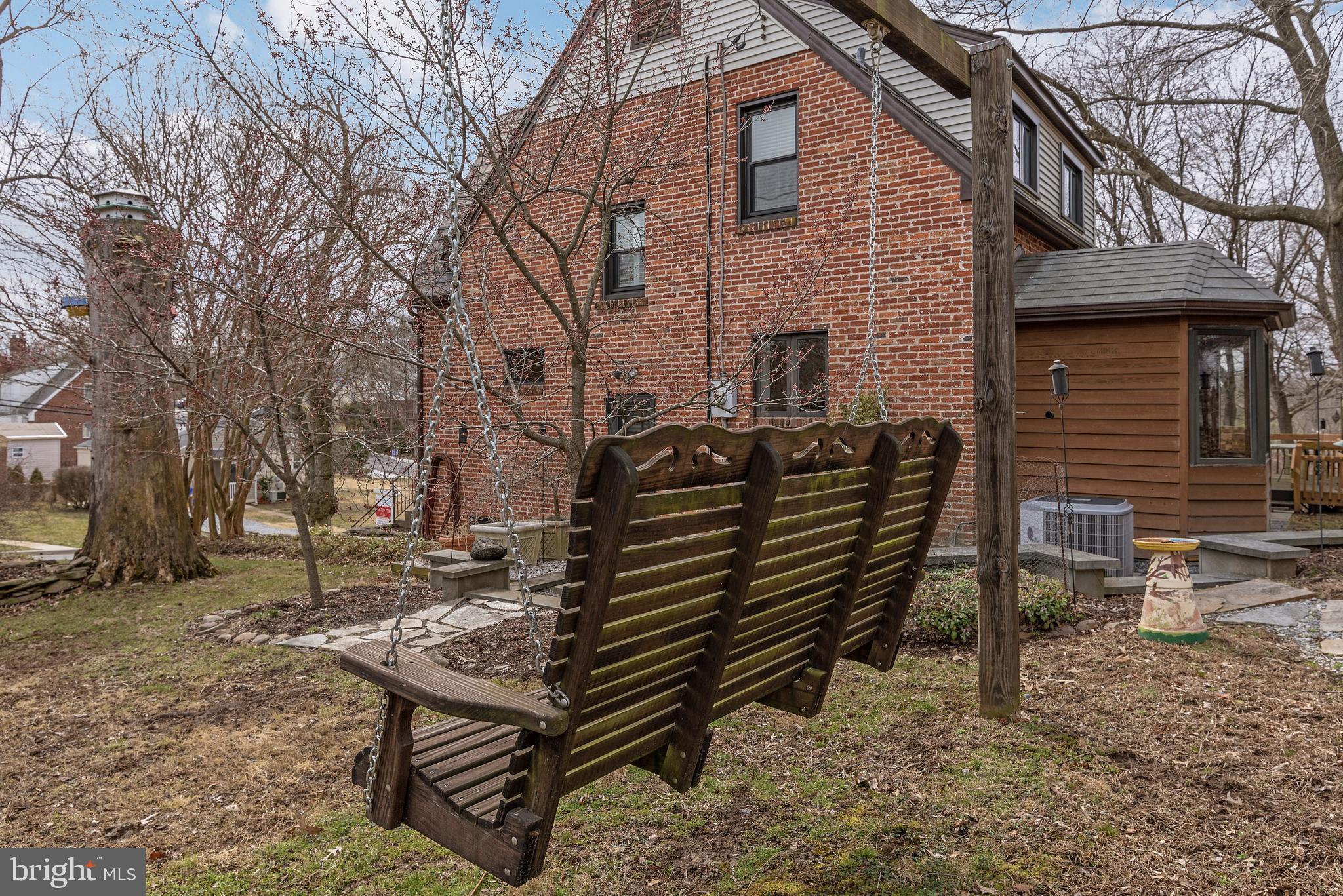 6010 Forest Road Cheverly, MD 20785 - Photo 31 of 36 Swing for 2!