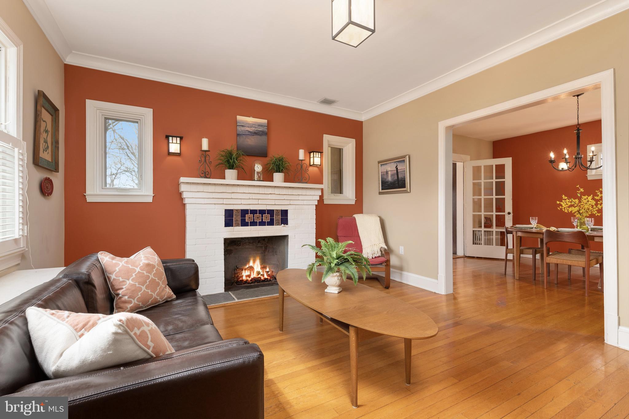 6010 Forest Road Cheverly, MD 20785 - Photo 5 of 36 Living Room