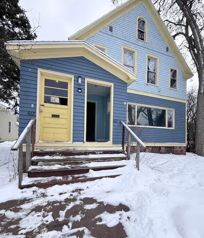 $950 | 612 6th Street West, Ashland, WI 54806