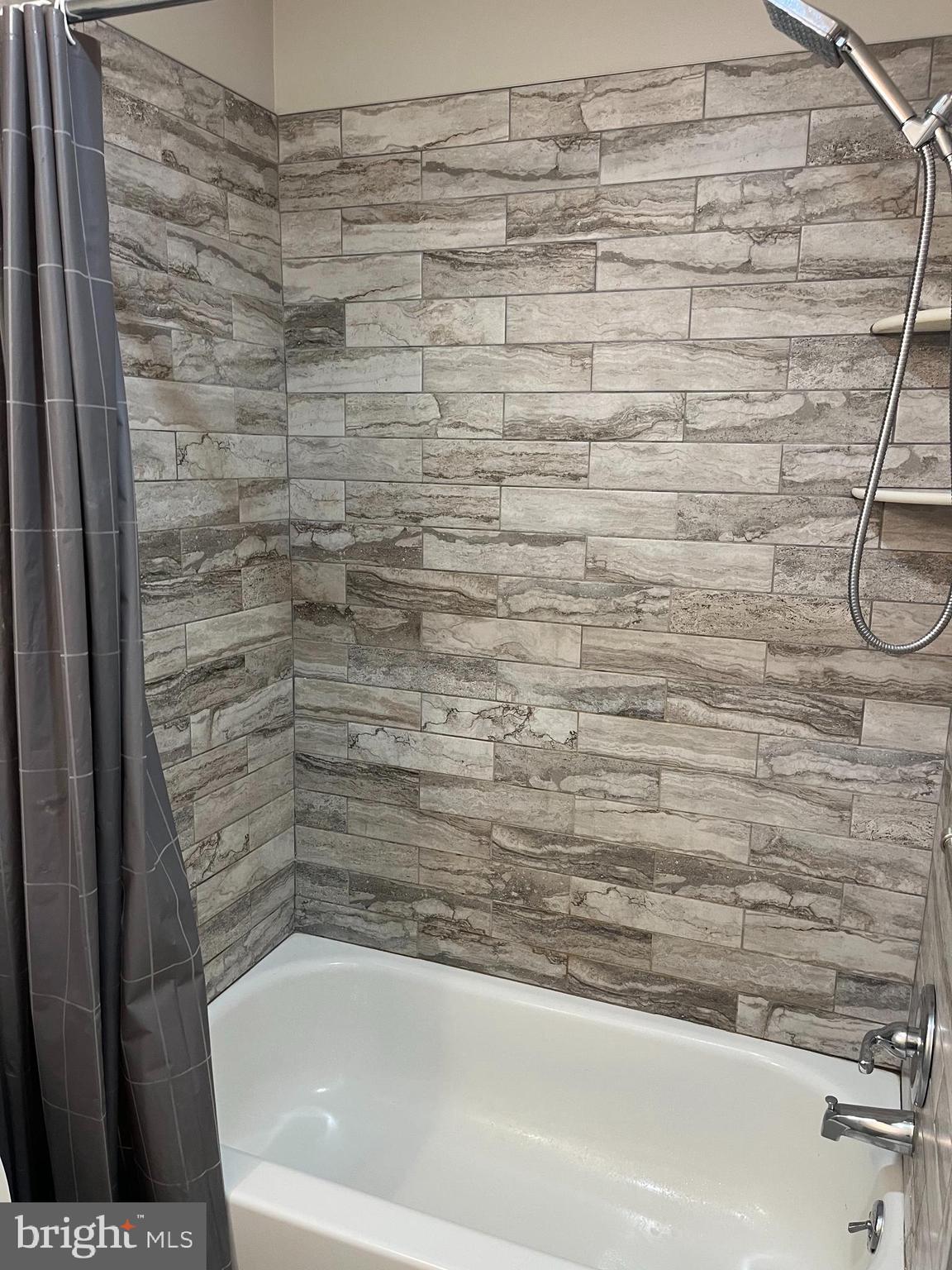 1010 South 11th Street Philadelphia, PA 19147 - Photo 9 of 13