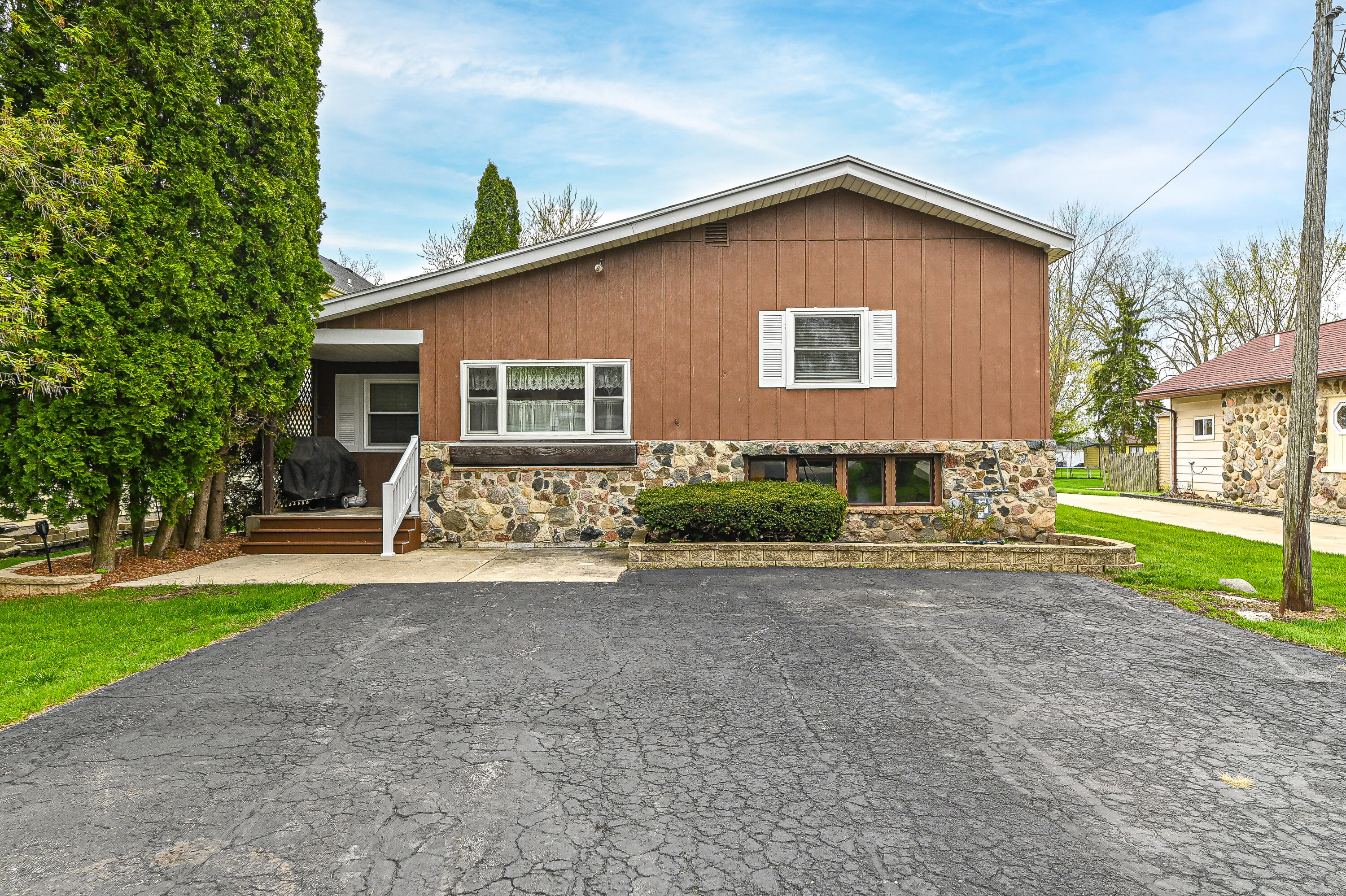 25411 West Loomis Road Norway, WI 53185 - Photo 1 of 1 W Loomis-3