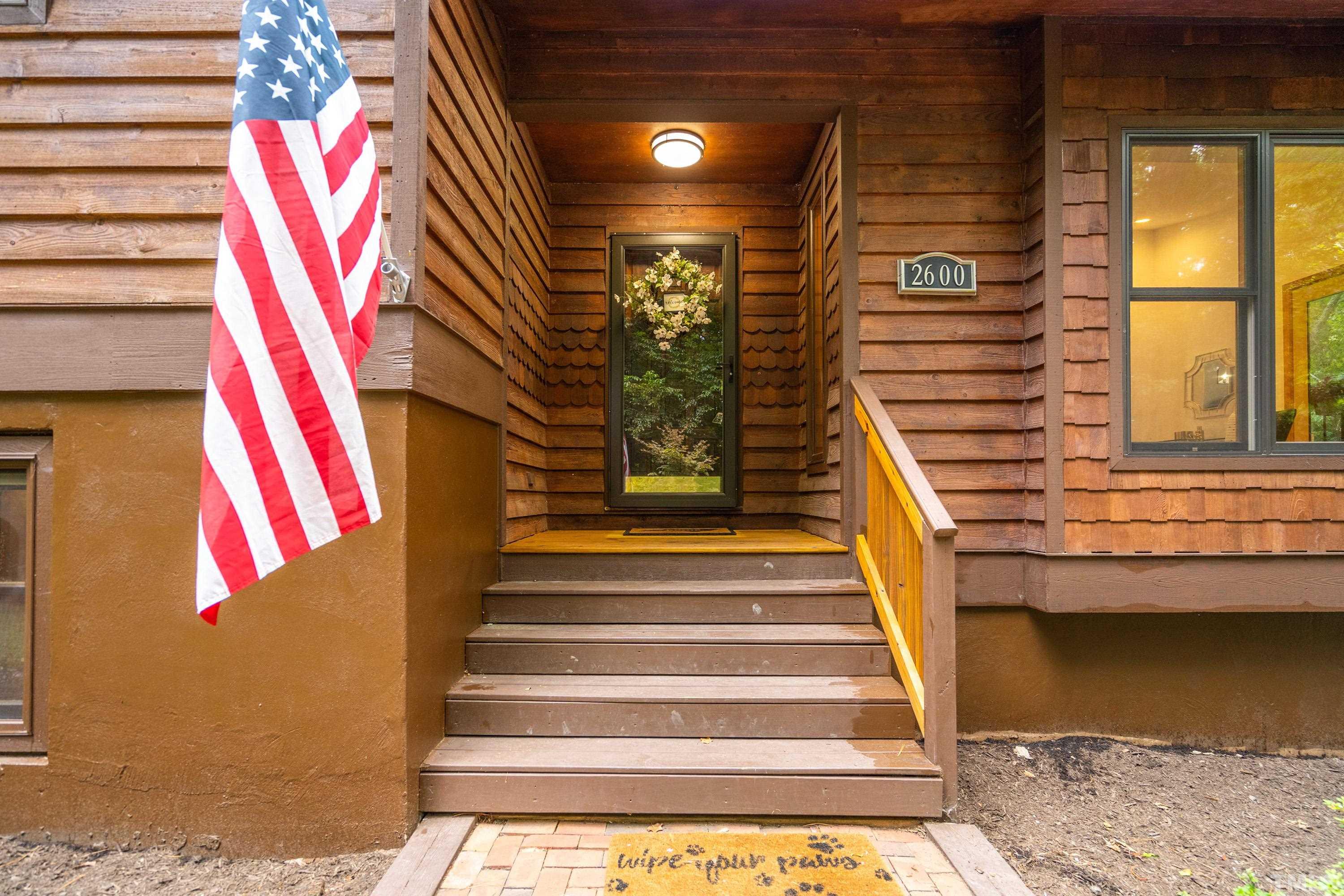 2600 Ferrand Drive Durham, NC 27705 - Photo 3 of 67 a view of entryway