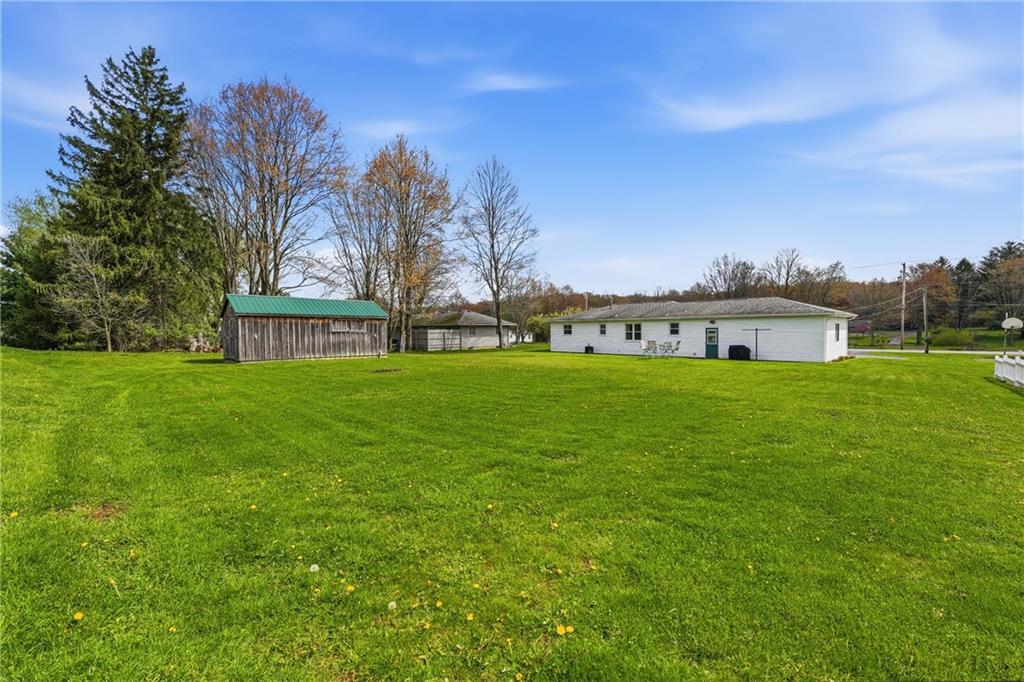 745 Robertson Road Hermitage, PA 16148 - Photo 6 of 33