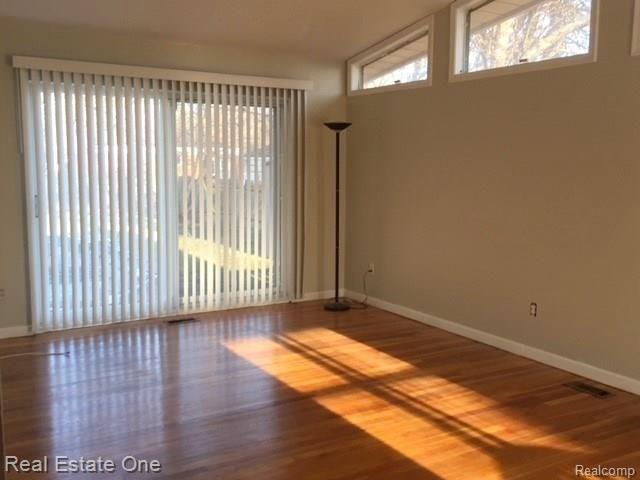 17123 Rougeway Street Livonia, MI 48152 - Photo 3 of 25 living room.jpg