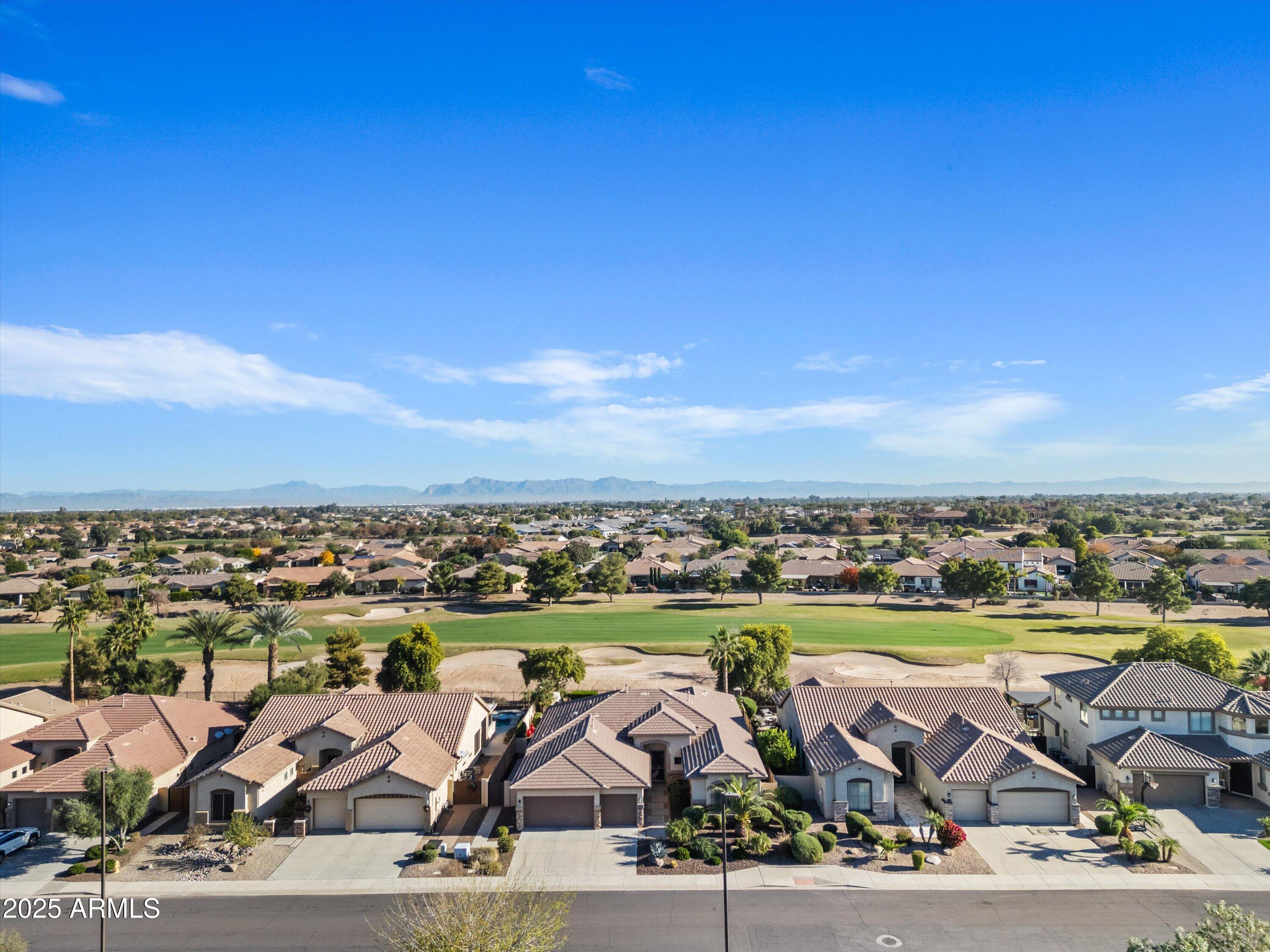 6805 Rachael Way Gilbert, AZ 85298 - Photo 47 of 50 a view of a city