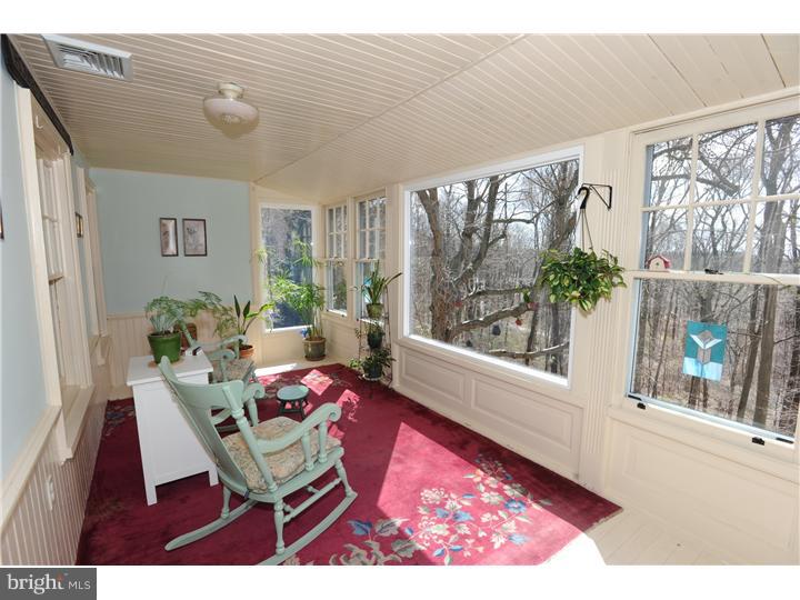 471 East Rock Road Allentown, PA 18103 - Photo 14 of 21 Sun Room