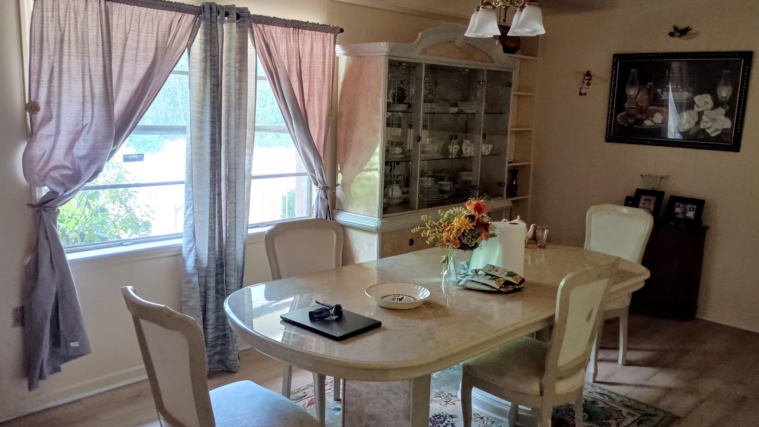 934 Bobwhite Trail Hampton, SC 29924 - Photo 2 of 27 Dining