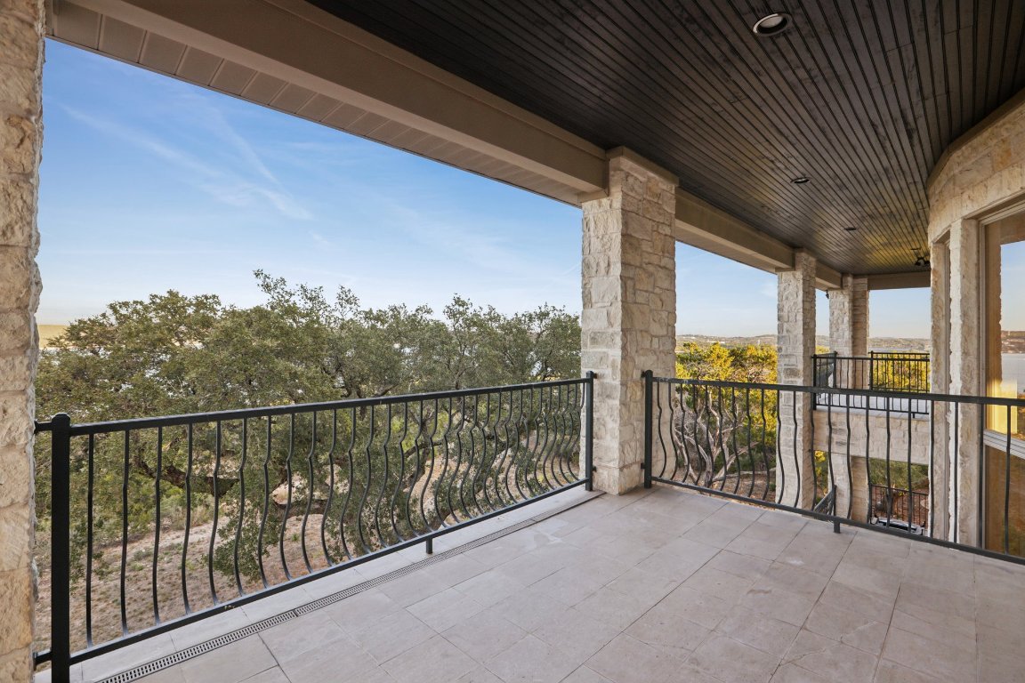 14701 Hornsby Hill Road Austin, TX 78734 - Photo 26 of 40 a view of balcony with city view