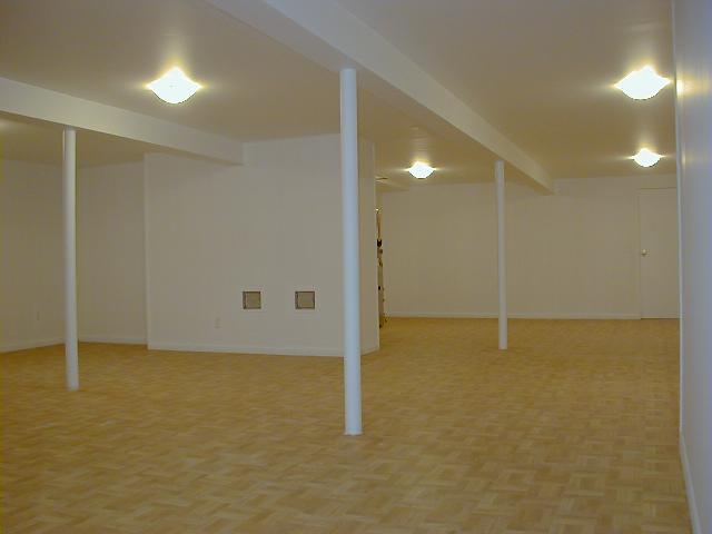 1365 Ferris Lane Reno, NV 89509 - Photo 5 of 7 a view of an empty room