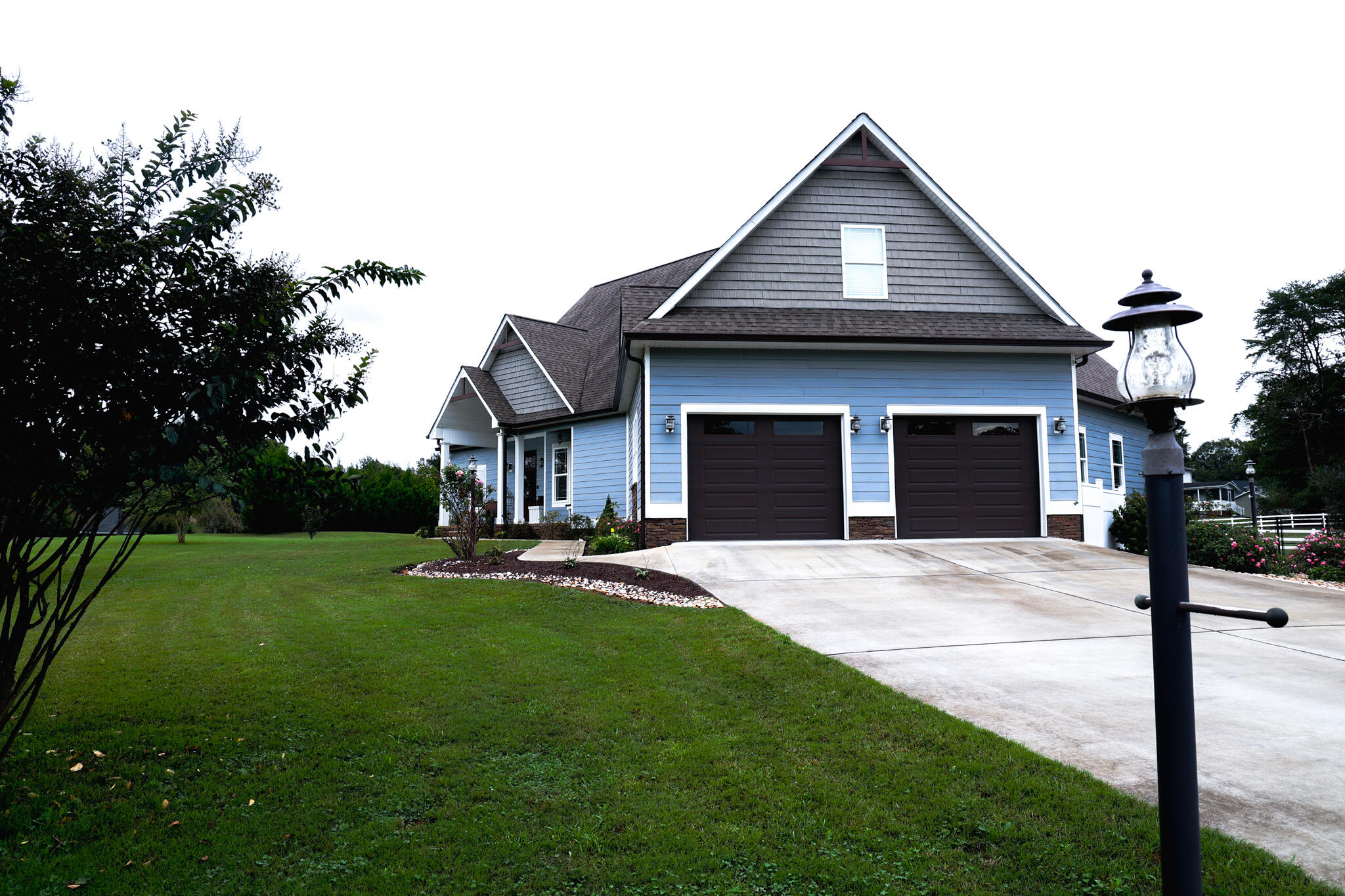 140 Riverside Drive Benton, TN 37307 - Photo 2 of 32 0B7A1066-2 (1)