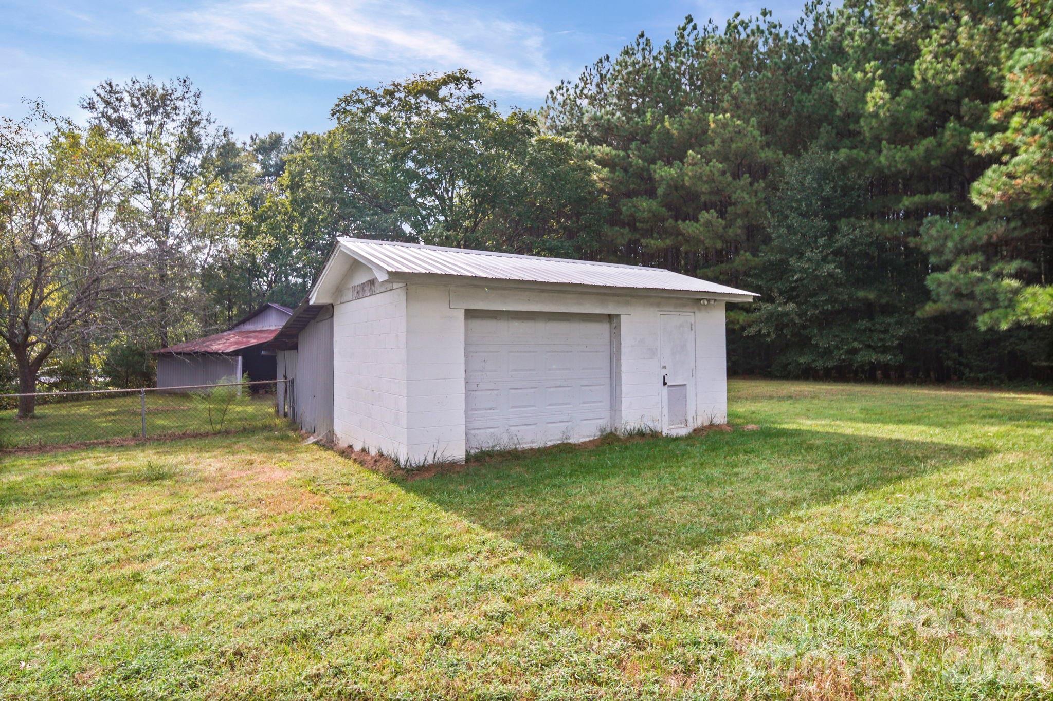 311 Old Nc 277 Loop Road Dallas, NC 28034 - Photo 20 of 20 Gallery Image 20
