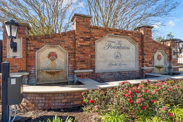 $364,900 | 9034 Centennial Drive, Conroe, TX 77384