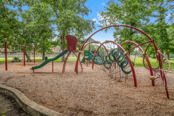 $364,900 | 9034 Centennial Drive, Conroe, TX 77384