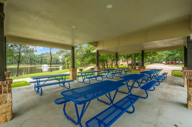 $364,900 | 9034 Centennial Drive, Conroe, TX 77384