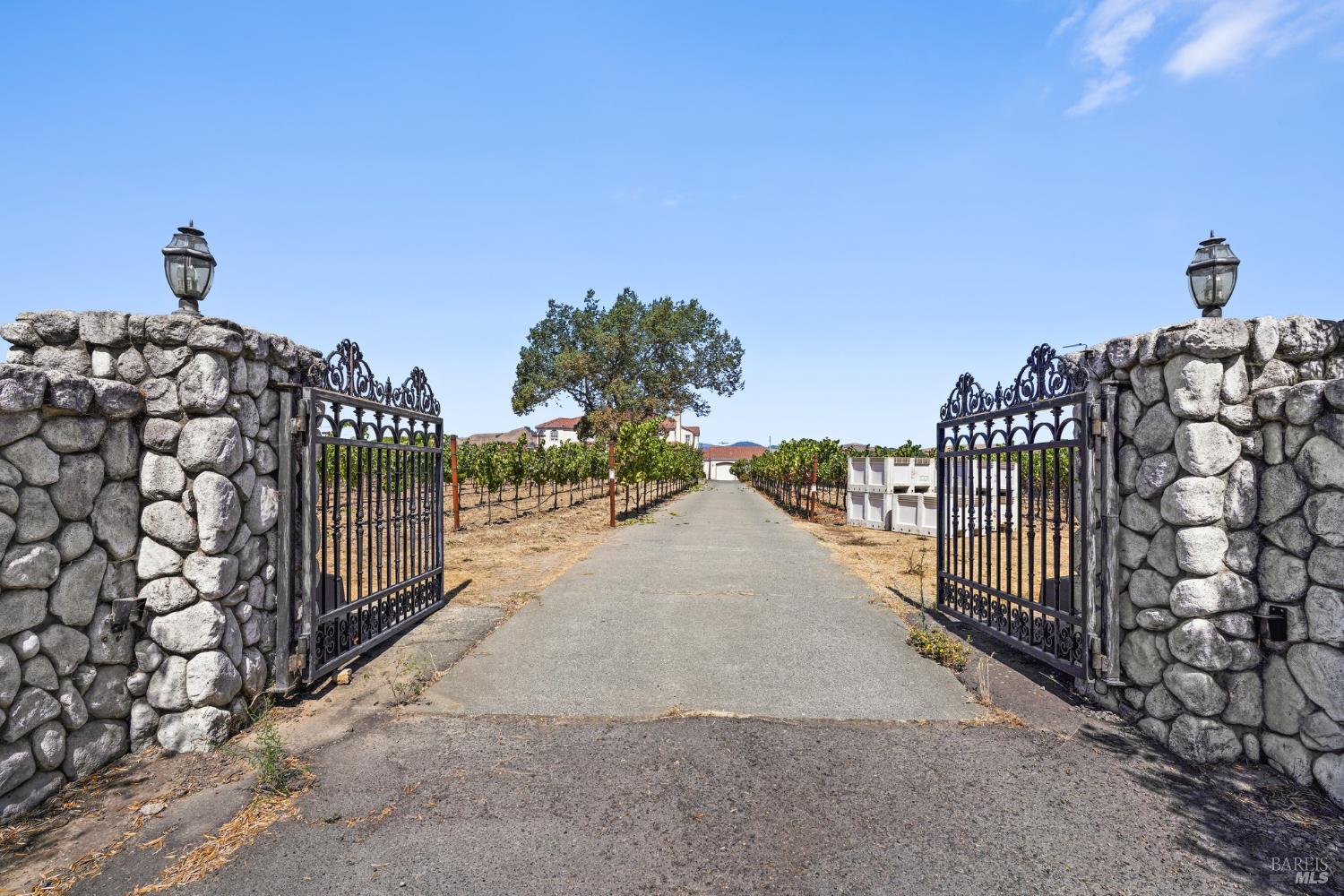 5267 Old Sonoma Road Napa, CA 94559 - Photo 19 of 24 a view of a balcony with city view