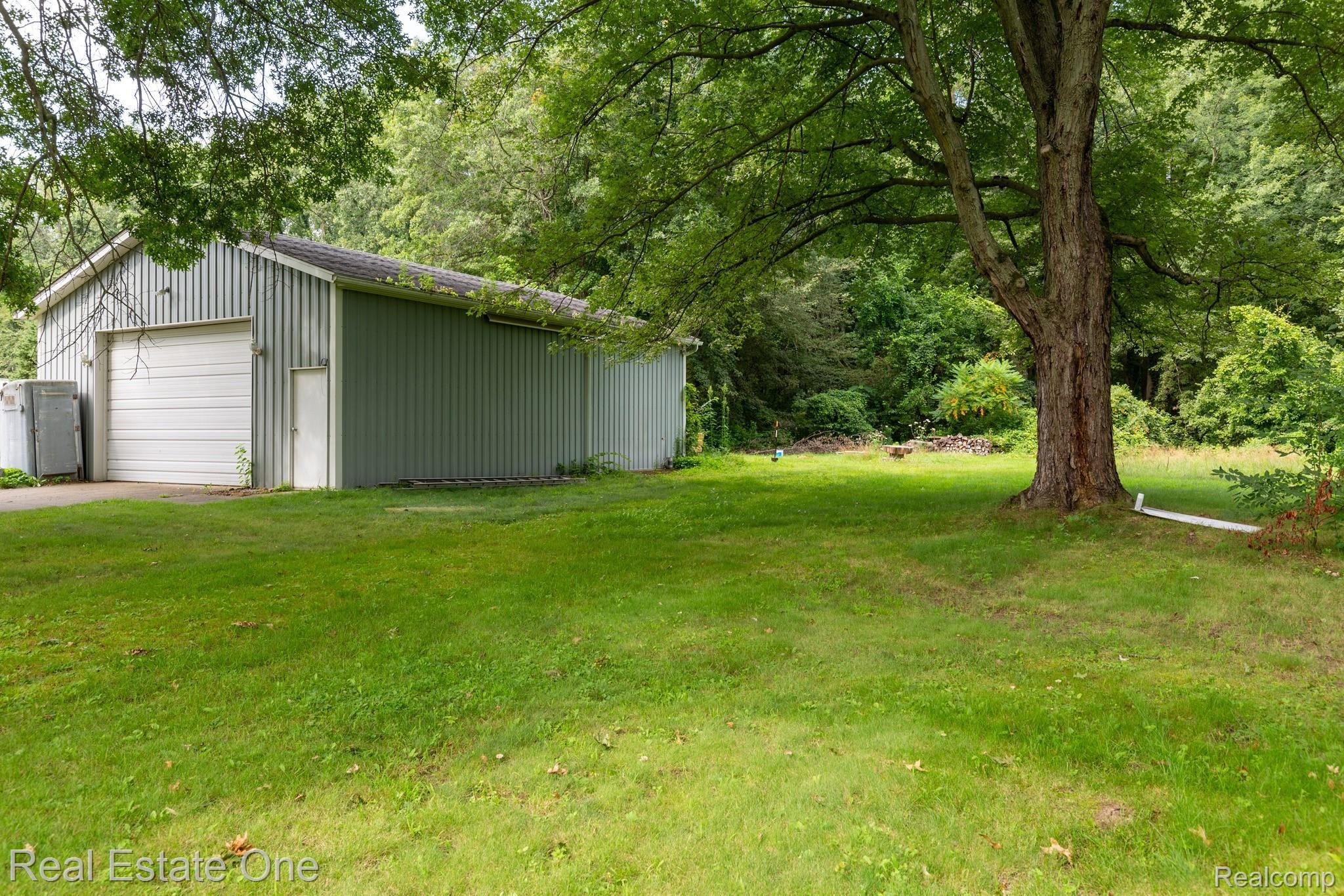 13345 Grafton Road Carleton, MI 48117 - Photo 26 of 34 13345GraftonRd-26.jpg