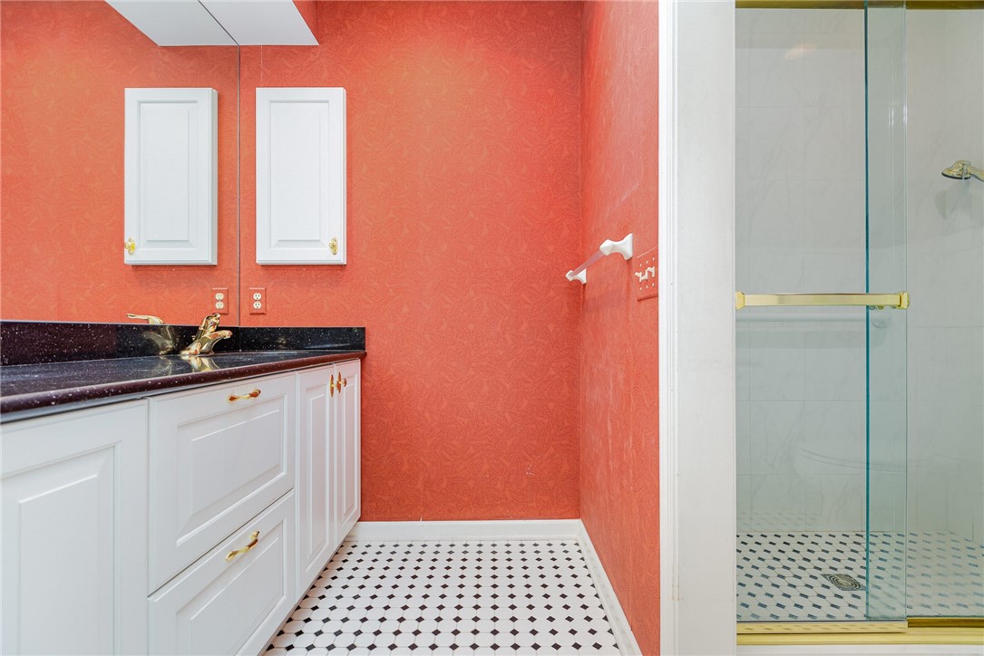 3 Shadow Pines Drive Penfield, NY 14526 - Photo 14 of 33