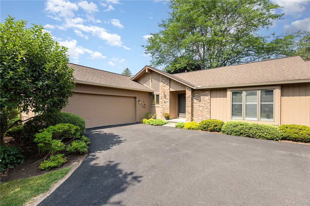 3 Shadow Pines Drive Penfield, NY 14526 - Photo 2 of 33