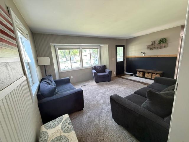 247 7th Street Dawson, MN 56232 - Photo 3 of 25