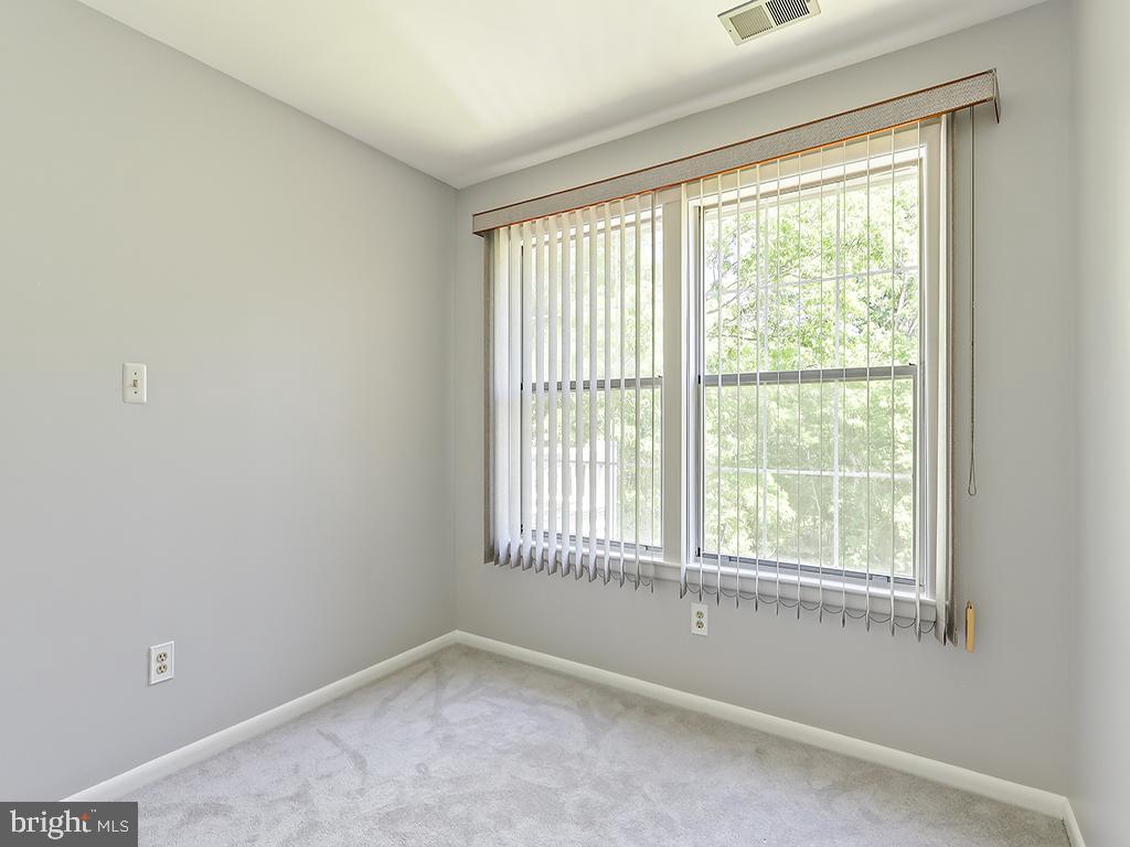 303 Trinity Court, Unit 11 Princeton, NJ 08540 - Photo 18 of 37