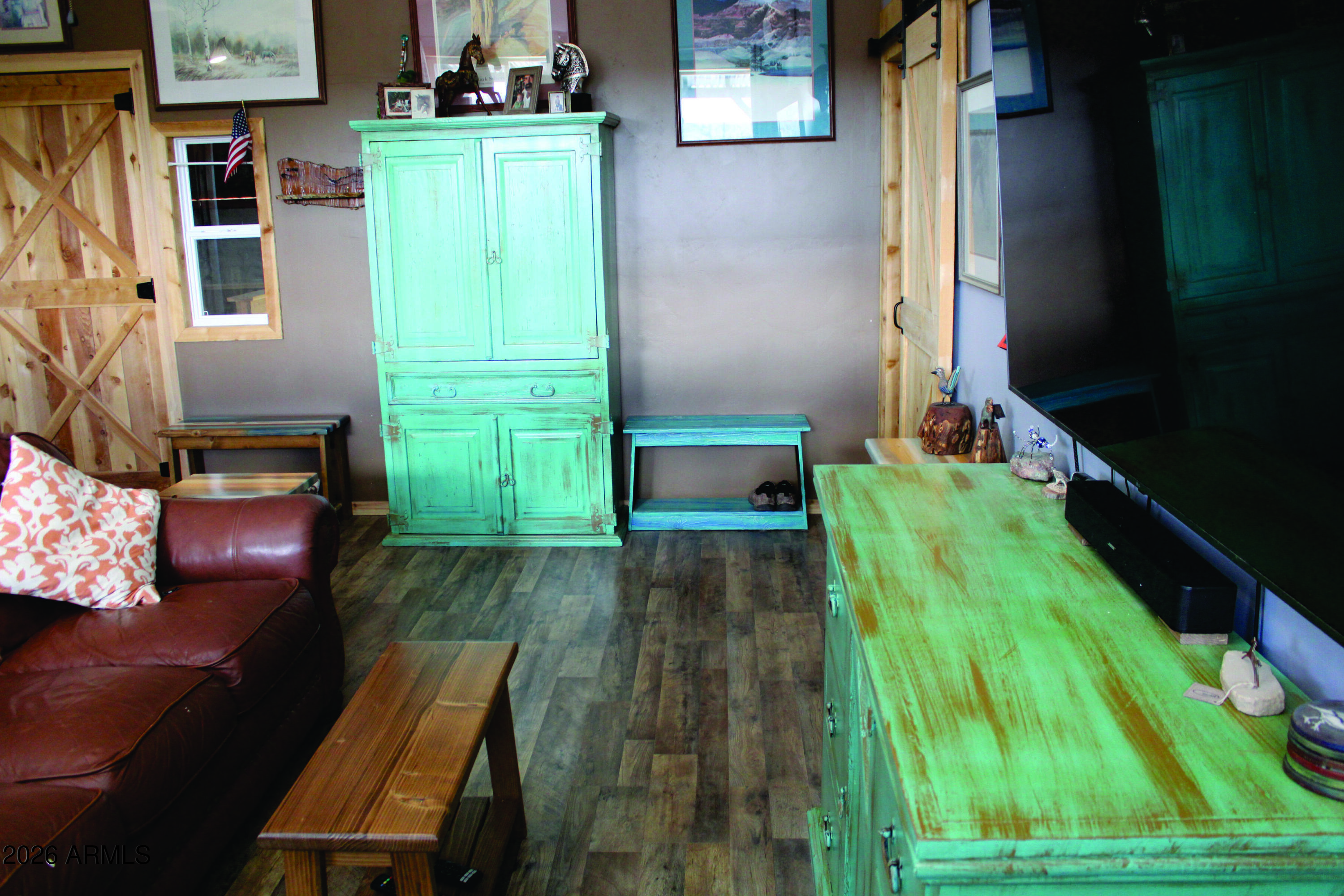 3236 North Cascabel Road Benson, AZ 85602 - Photo 12 of 63 a living room with furniture