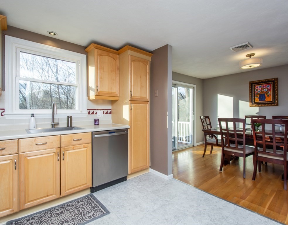 334 North Road Bedford, MA 01730 - Photo 11 of 40 Gallery Image 11