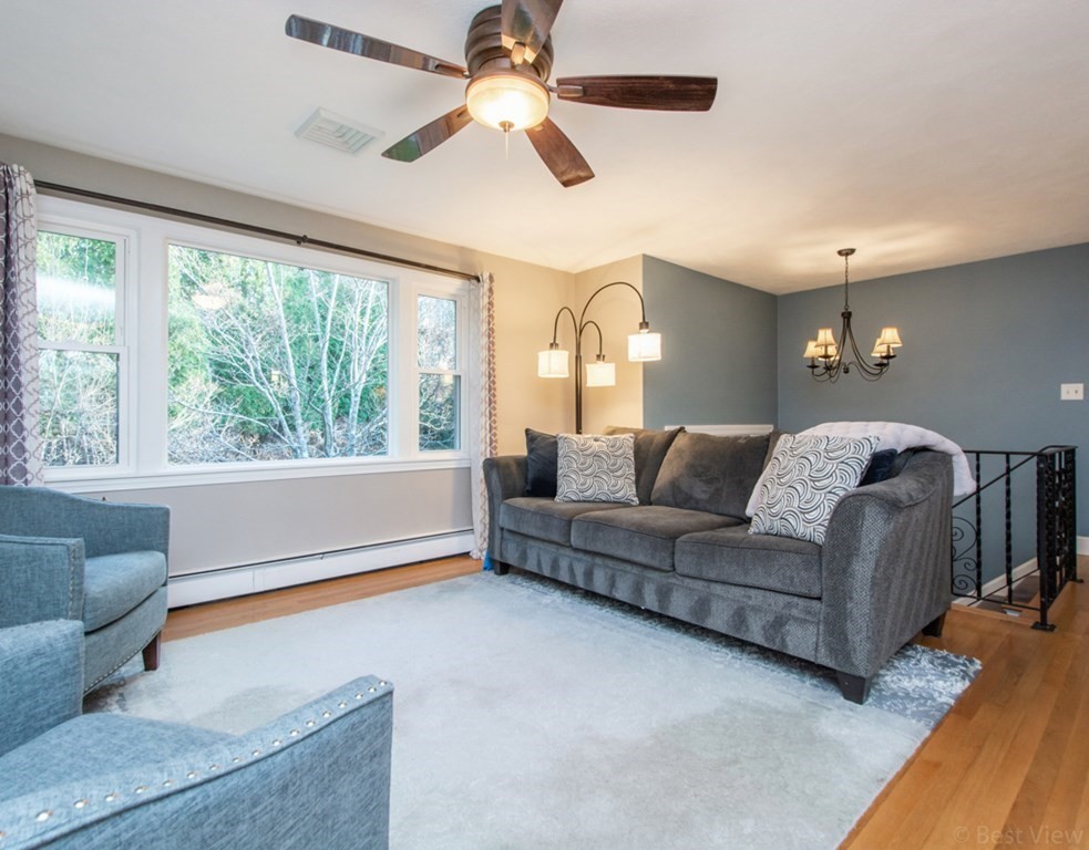 334 North Road Bedford, MA 01730 - Photo 5 of 40 Gallery Image 5