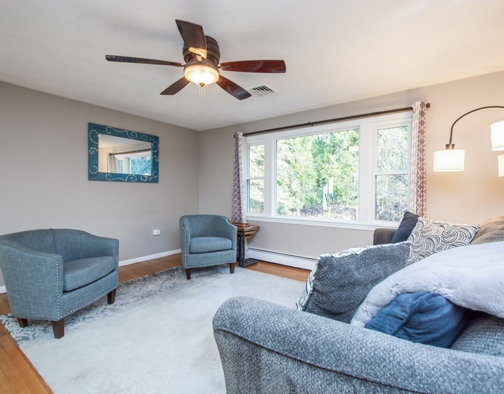 334 North Road Bedford, MA 01730 - Photo 6 of 40 Gallery Image 6