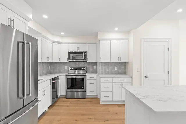 $559,000 | 354 Gifford Street, Unit 2, Falmouth, MA 02540