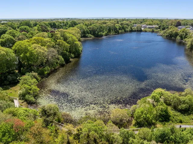 $559,000 | 354 Gifford Street, Unit 2, Falmouth, MA 02540