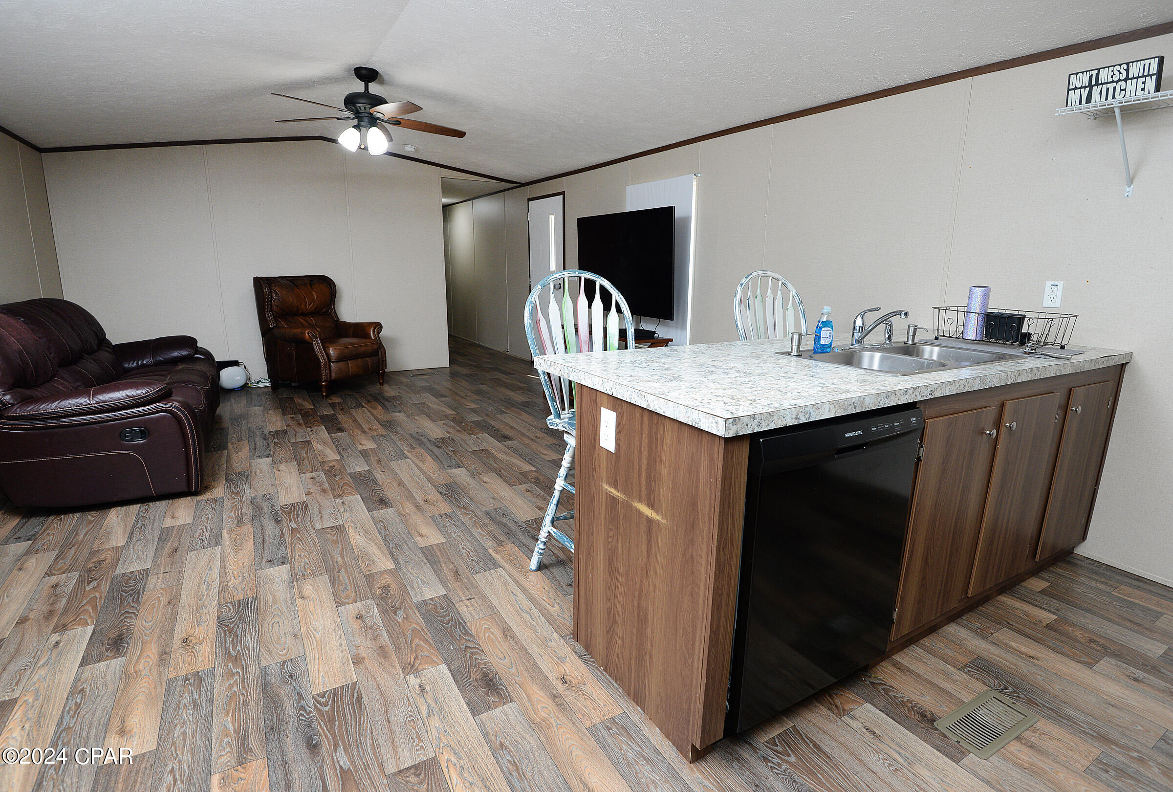 12214 Parkwood Road Fountain, FL 32438 - Photo 5 of 43