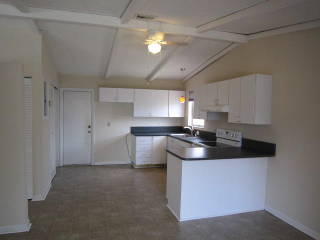 10149 Windtree Lane Boca Raton, FL 33428 - Photo 5 of 11 Kitchen