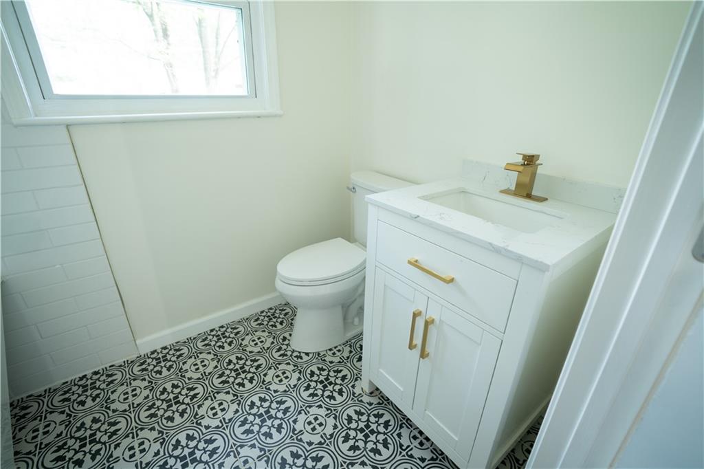 2524 Glenrock Drive Decatur, GA 30032 - Photo 22 of 39