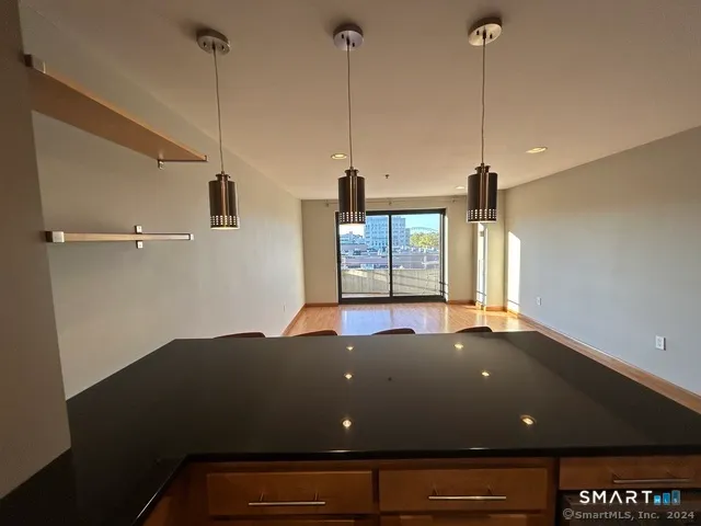 $2,100 | 111 DeKoven Drive, Unit 408, Middletown, CT 06457