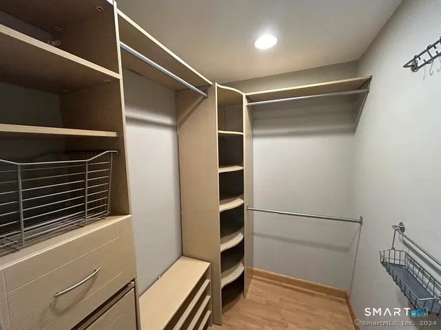 $2,100 | 111 DeKoven Drive, Unit 408, Middletown, CT 06457