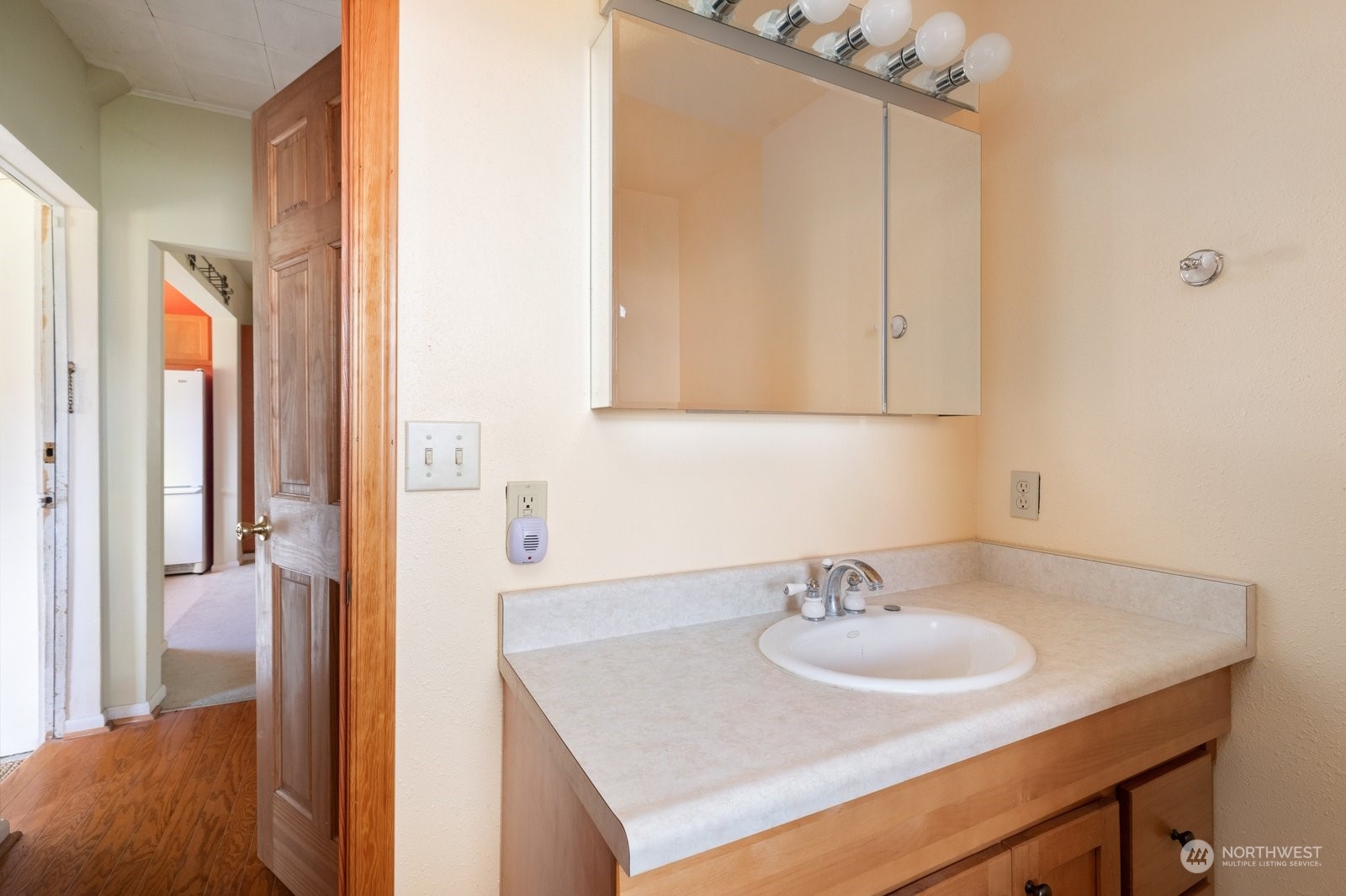 2575 Thompson Road Langley, WA 98260 - Photo 17 of 37 a bathroom with a sink and a mirror