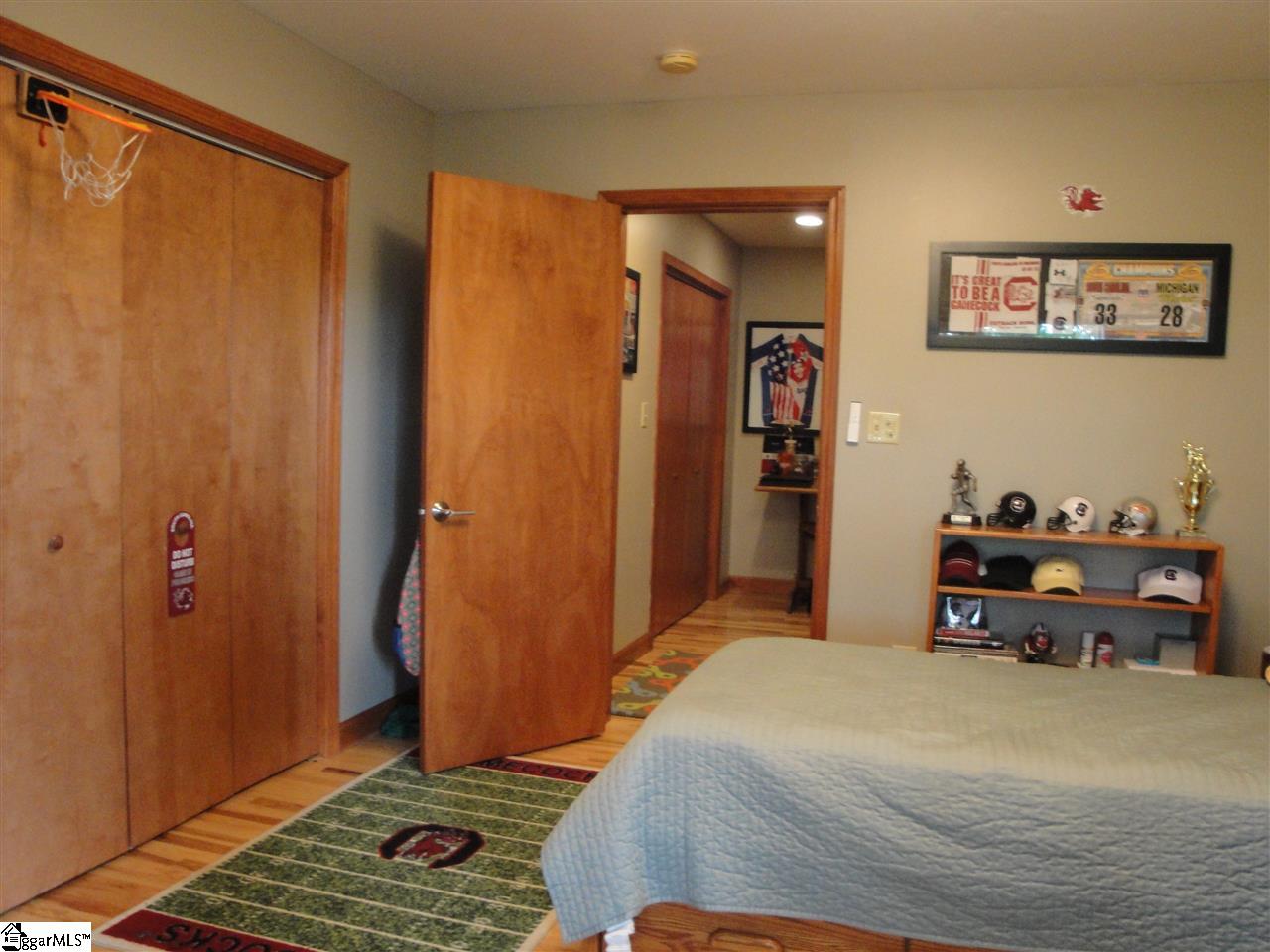 9 Altamont Forest Road Greenville, SC 29609 - Photo 21 of 36