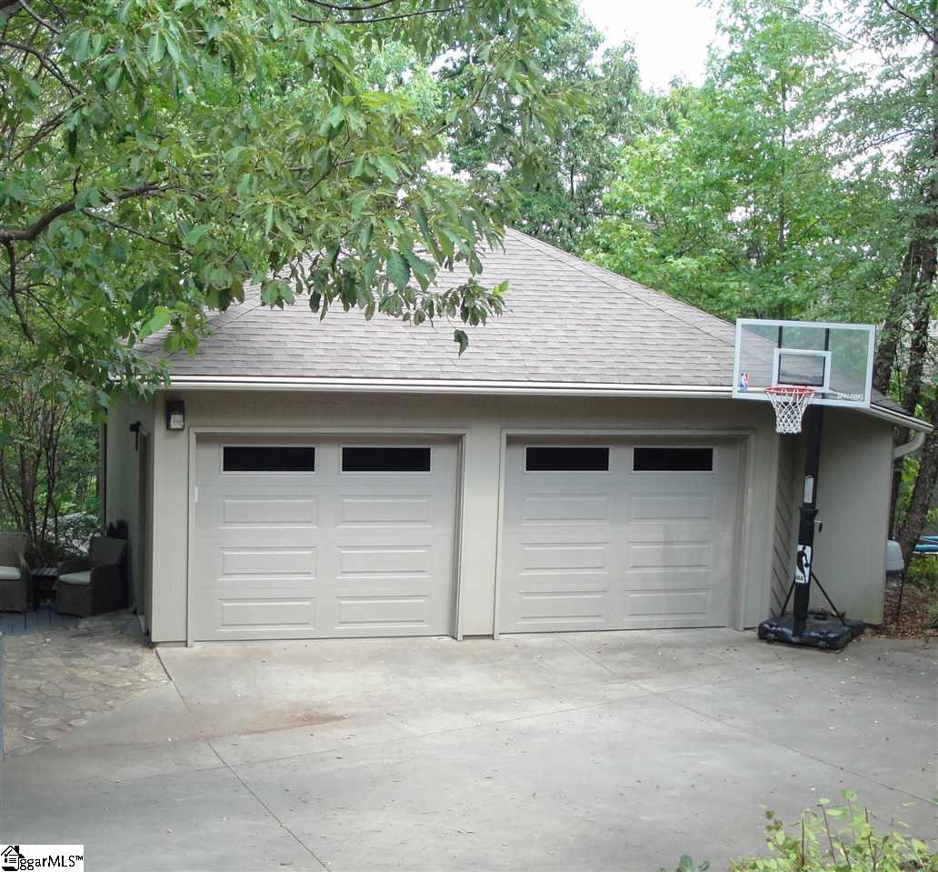 9 Altamont Forest Road Greenville, SC 29609 - Photo 31 of 36