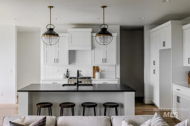 $549,900 | 10302 Stony Oak Street, Nampa, ID 83687