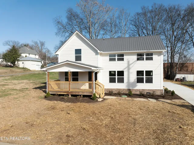 $437,400 | 308 West Hill Avenue, Friendsville, TN 37737